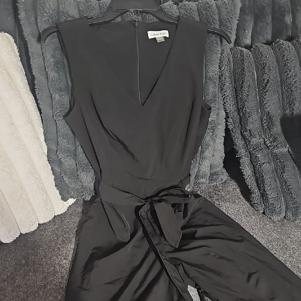 Calvin Klein Women's Black BeltedJumpsuit Nwot Size 4